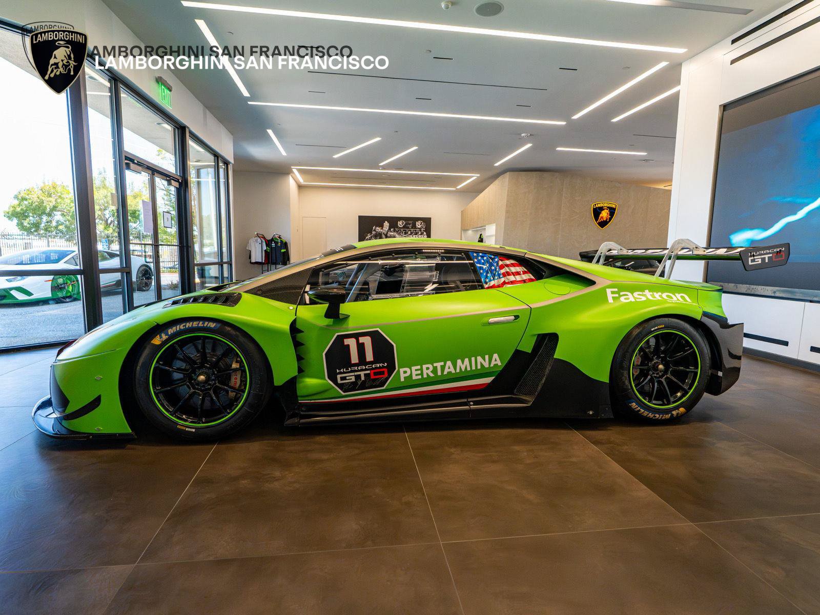 Used 2017 Lamborghini Huracan LP 610-4 AWD/4WD image 4