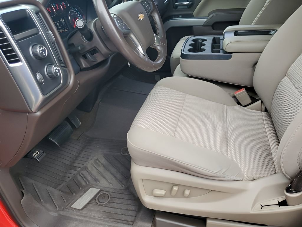 Used 2018 Chevrolet Silverado 1500 LT w/ All Star Edition image 31