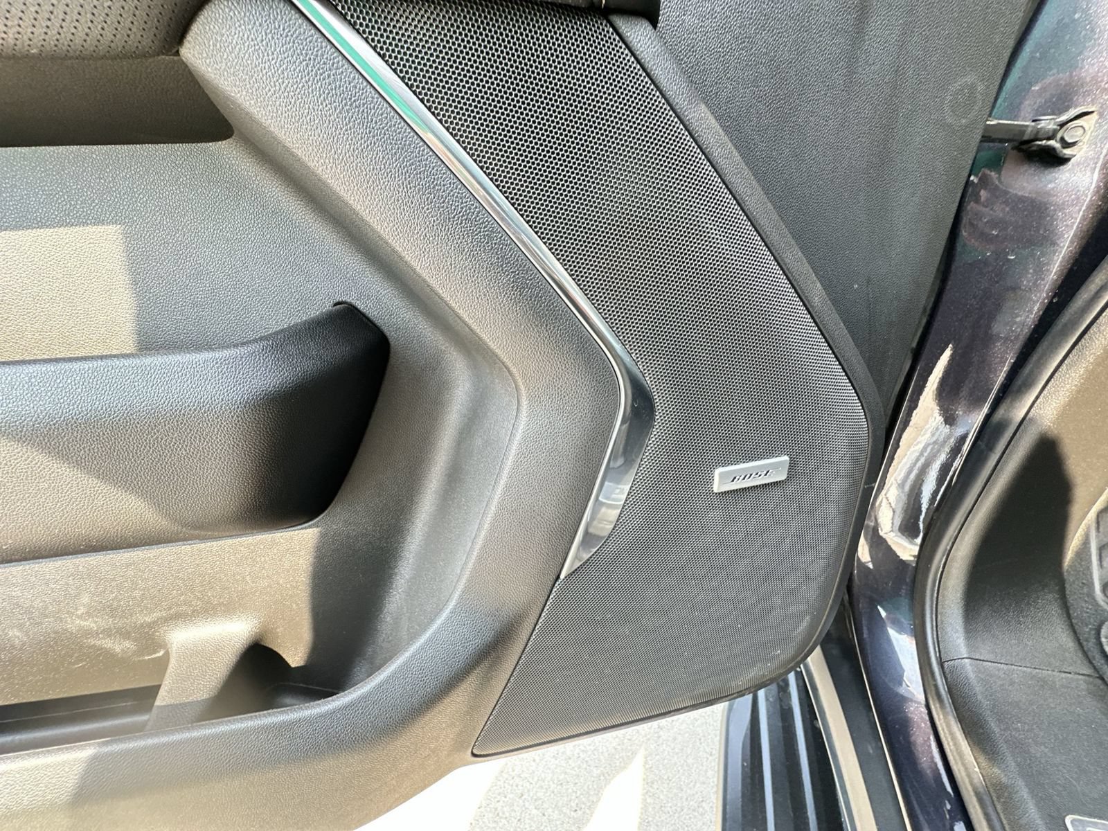 Certified 2023 GMC Yukon XL SLT AWD/4WD image 23