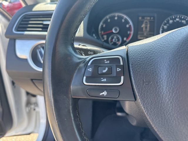 Used 2013 Volkswagen Passat 2.5 SE FWD image 19