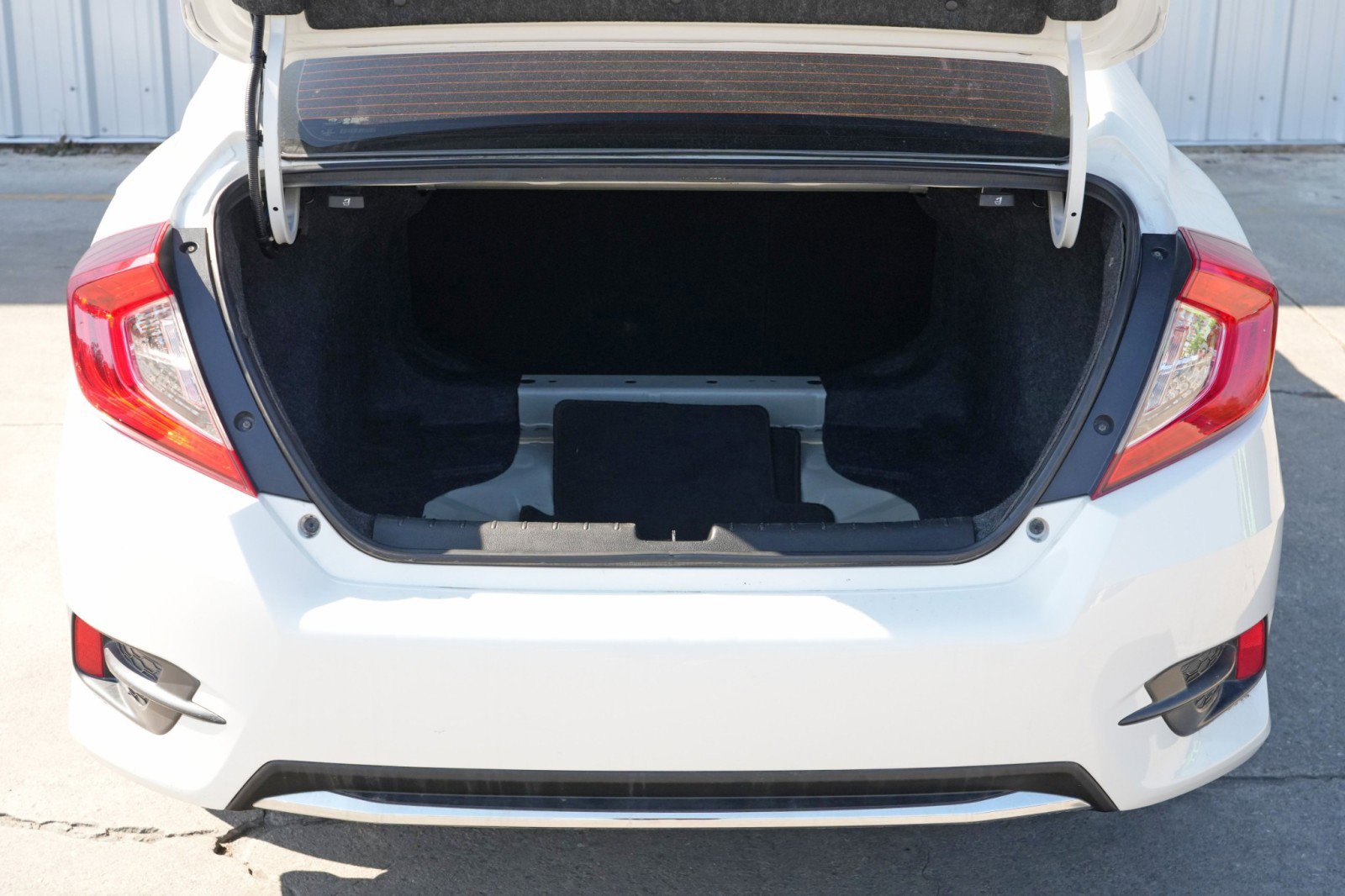 Used 2020 Honda Civic EX image 9