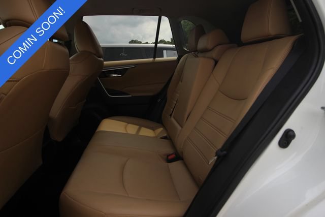 Used 2020 Toyota RAV4 XLE Premium FWD image 4