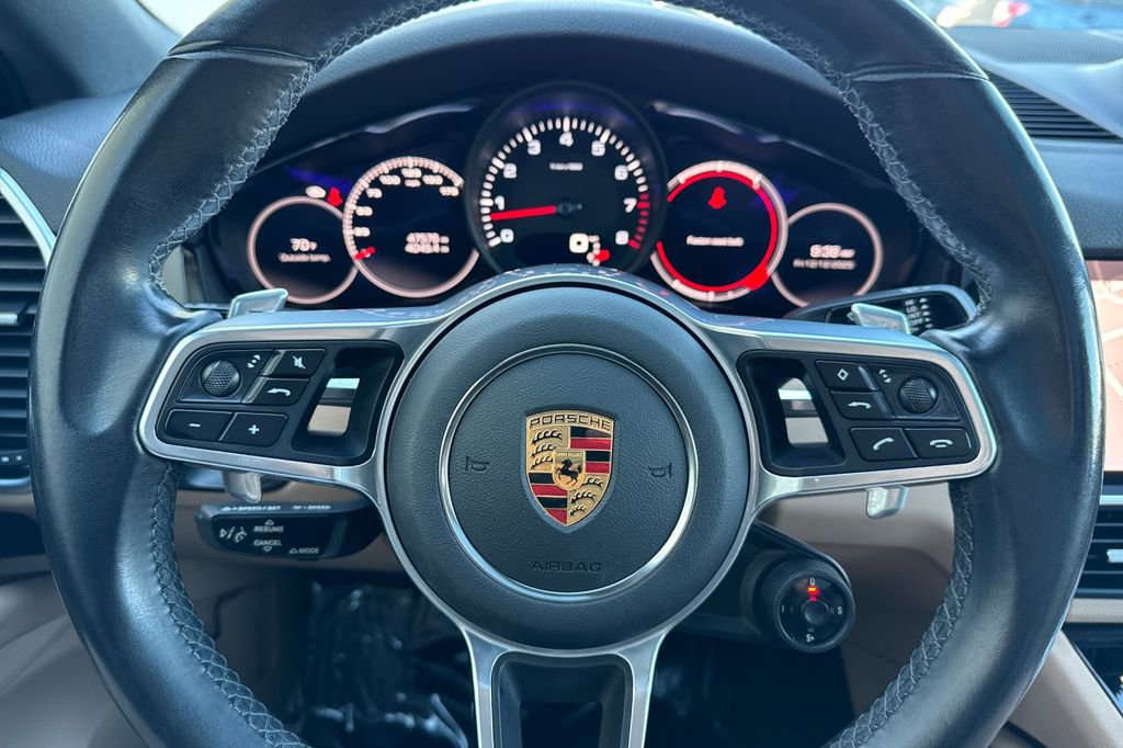 Used 2021 Porsche Cayenne Coupe image 28