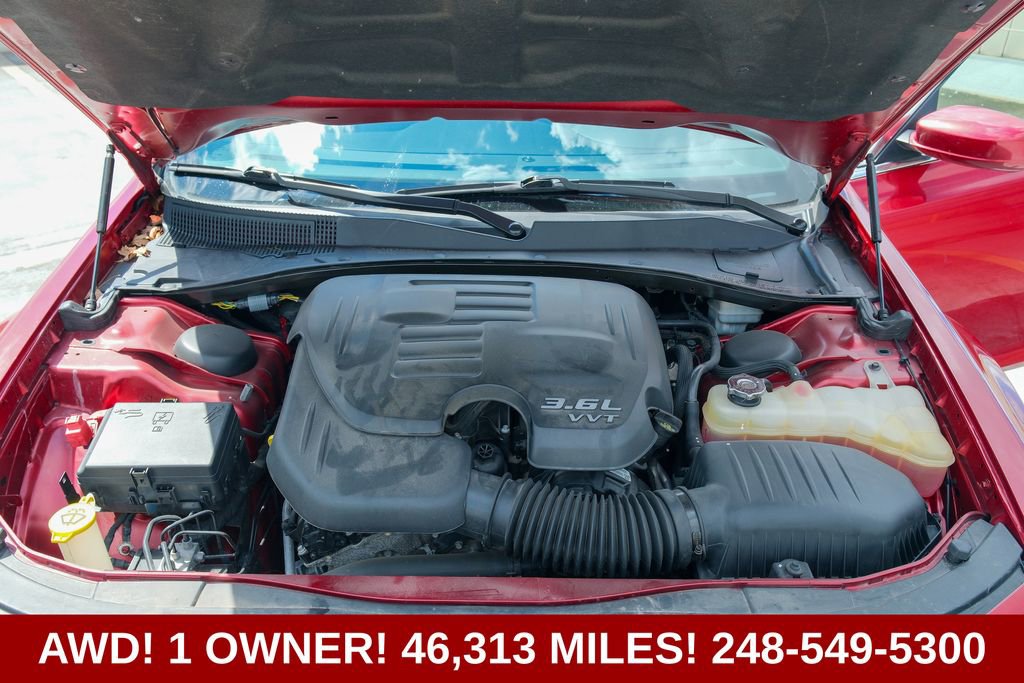 Used 2014 Chrysler 300 AWD w/ Driver Convenience Group image 10