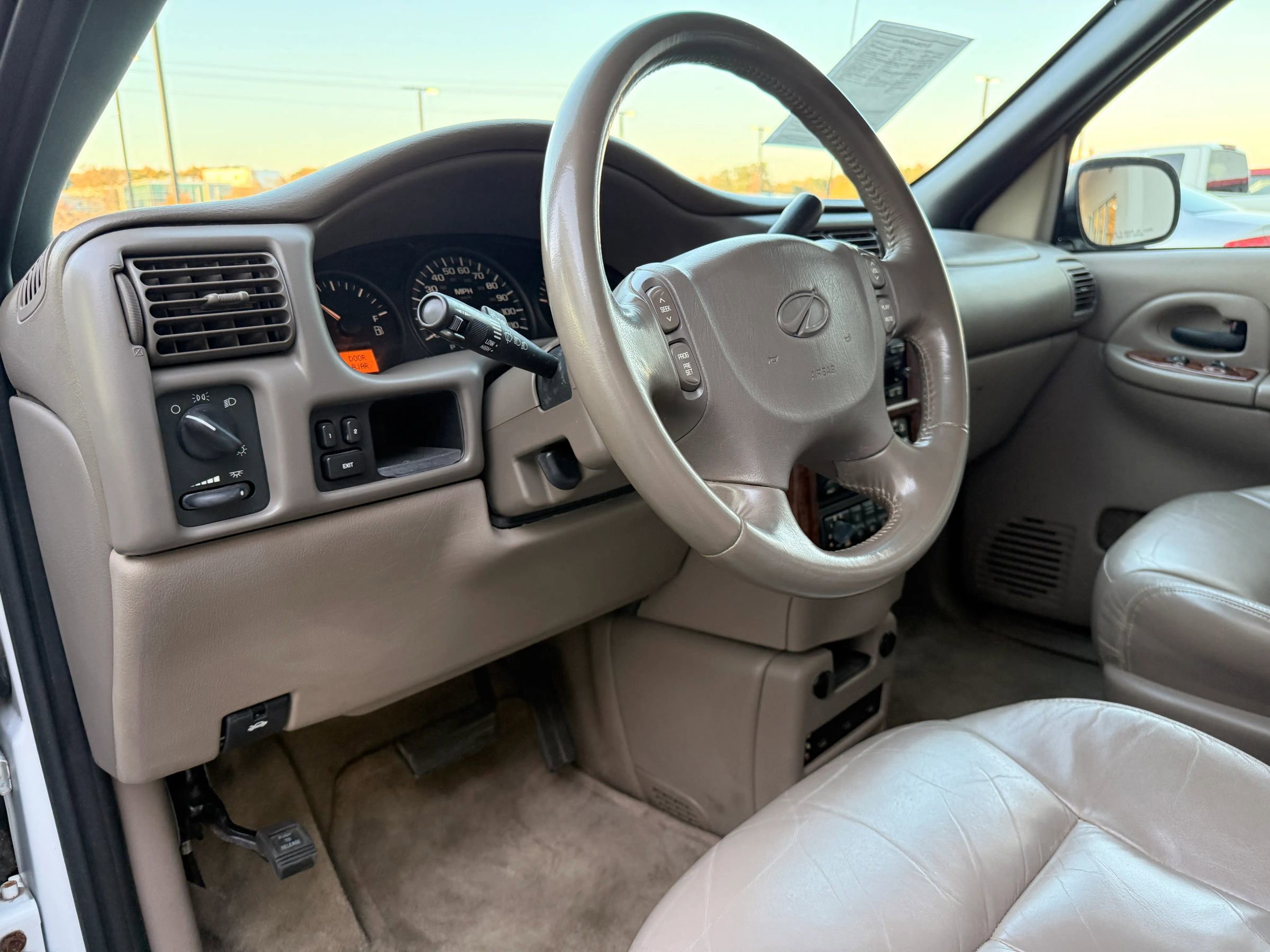 Used 2003 Oldsmobile Silhouette Premiere image 17