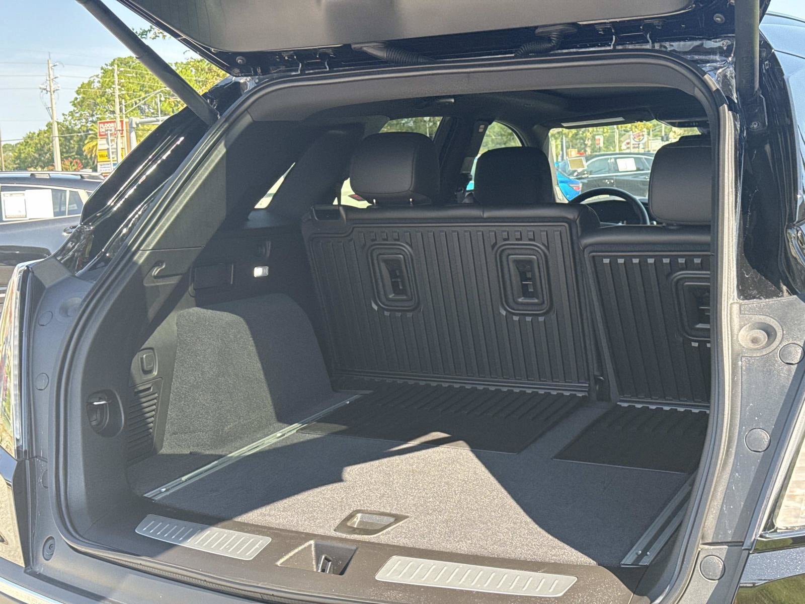 Used 2025 Cadillac XT5 Sportv AWD/4WD image 30
