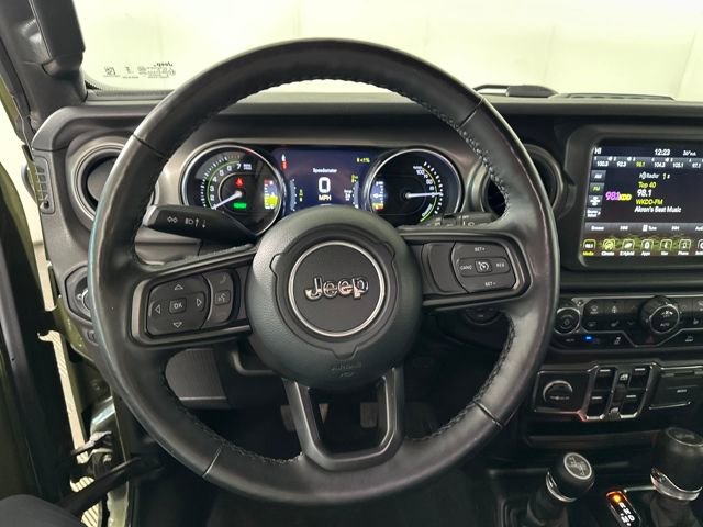 Used 2023 Jeep Wrangler Unlimited w/ Sun & Screen Package image 14