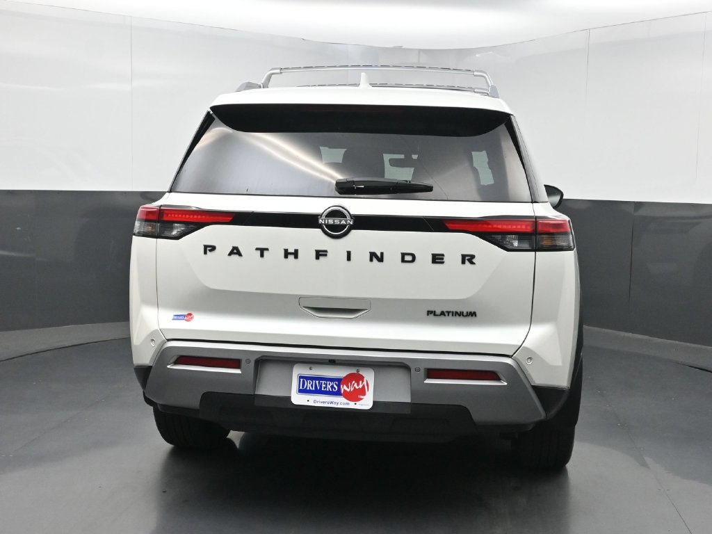 Used 2024 Nissan Pathfinder Platinum FWD image 45