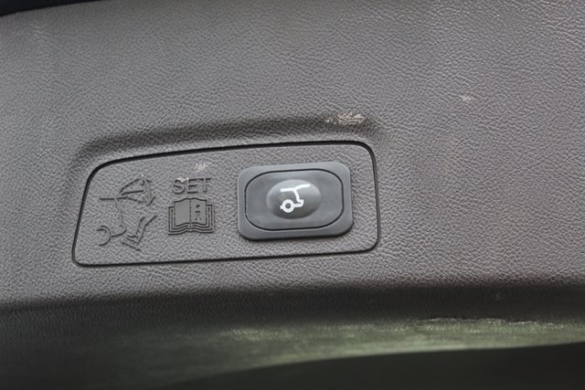 Used 2015 Lincoln MKC AWD w/ Equipment Group 102A Reserve image 6