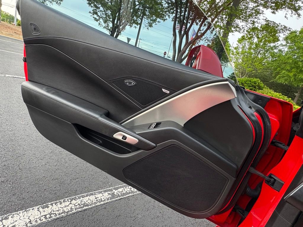 Used 2019 Chevrolet Corvette Stingray Coupe w/ 1LT RWD image 30