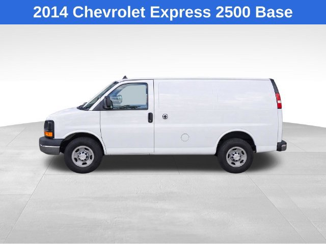 Used 2014 Chevrolet Express 2500 RWD image 2