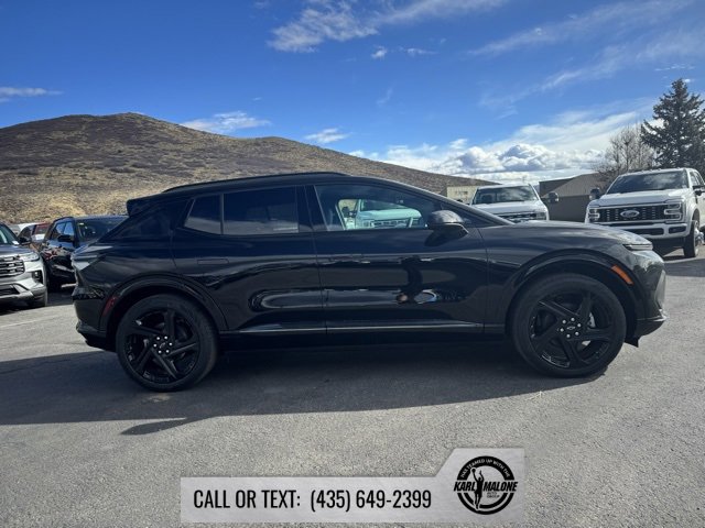 New 2026 Chevrolet Equinox EV RS image 3