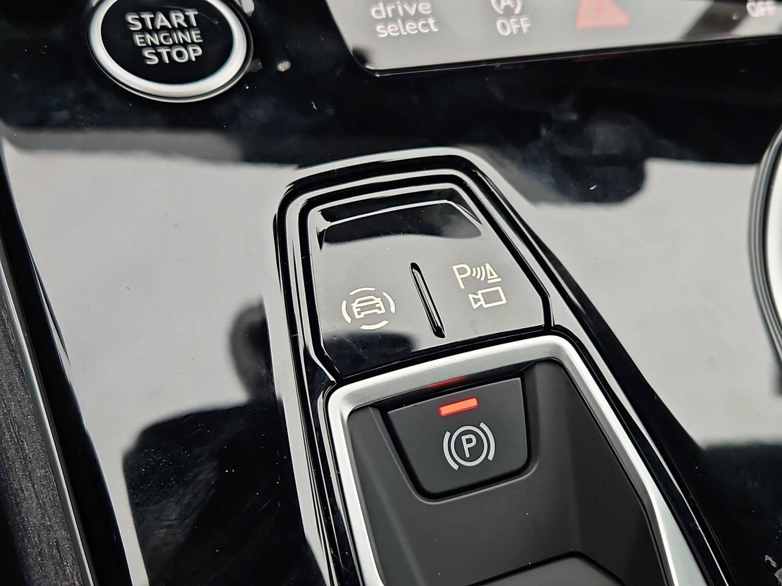 New 2026 Audi A6 Premium Plus AWD/4WD image 11