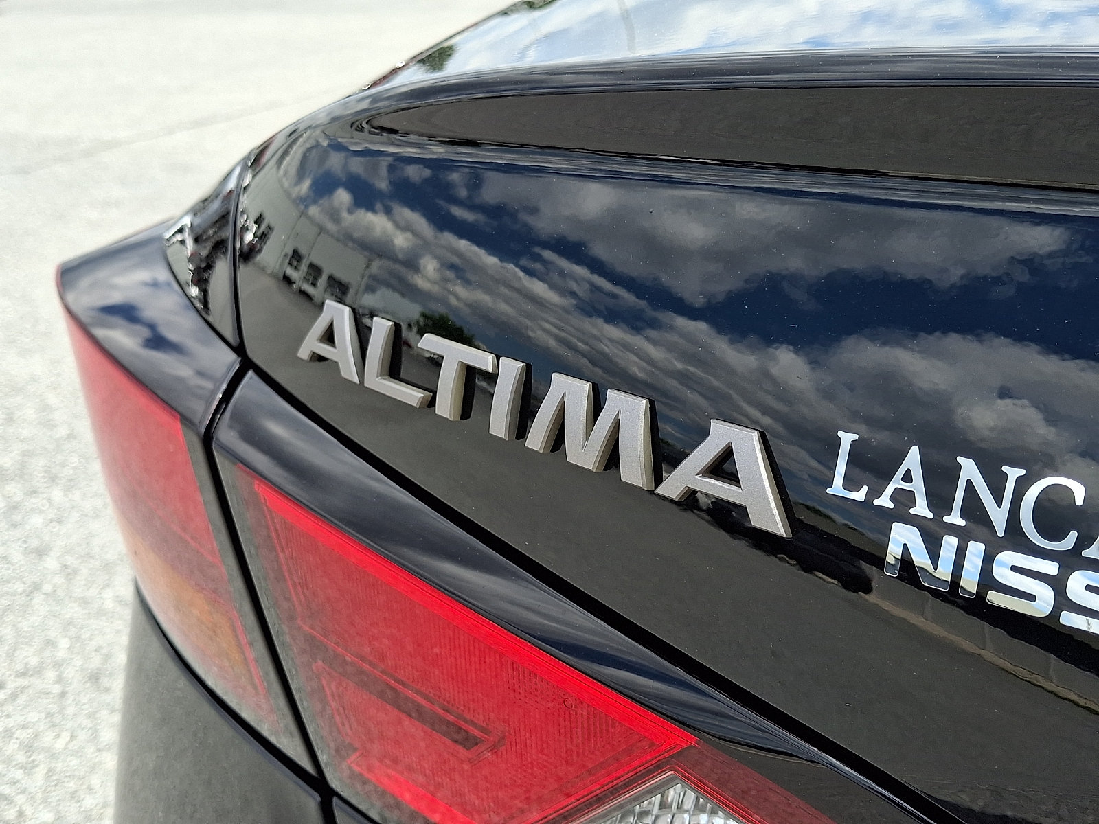 Certified 2023 Nissan Altima 2.5 SV AWD/4WD image 29