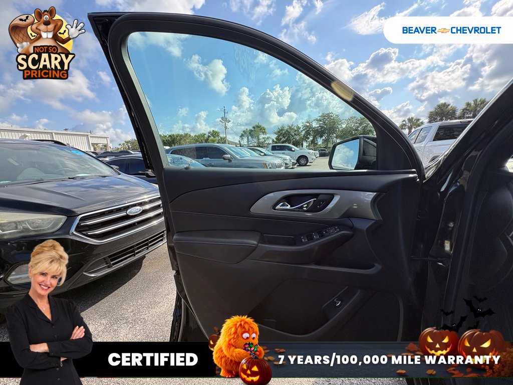 Used 2023 Chevrolet Traverse LT AWD/4WD image 32