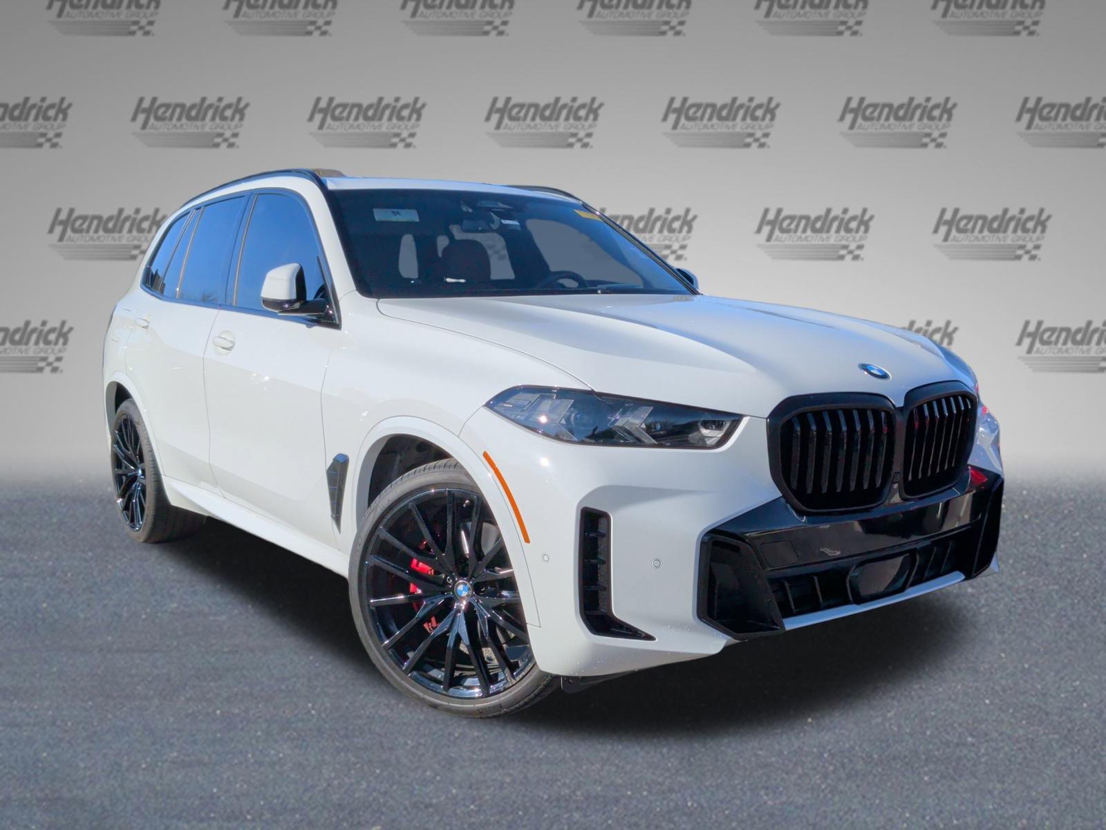 Certified 2025 BMW X5 xDrive40i w/ M Sport Package image 2