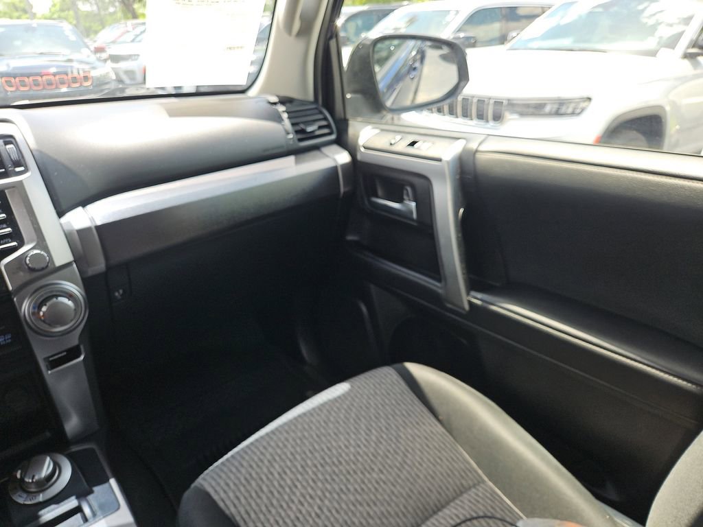 Used 2020 Toyota 4Runner SR5 image 10