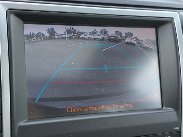 Used 2014 Toyota Camry XLE w/ Leather Package FWD image 14