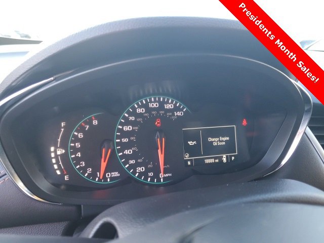 Used 2022 Chevrolet Trax LT w/ LT Convenience Package image 13