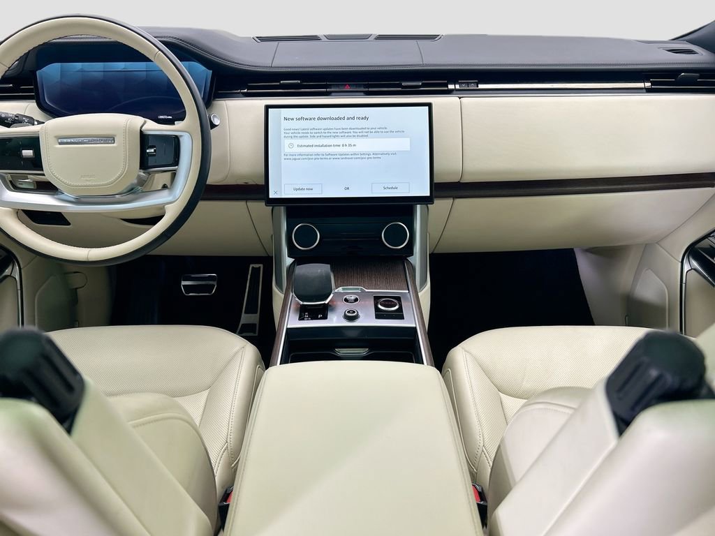 Certified 2023 Land Rover Range Rover Long Wheelbase SE AWD/4WD image 13
