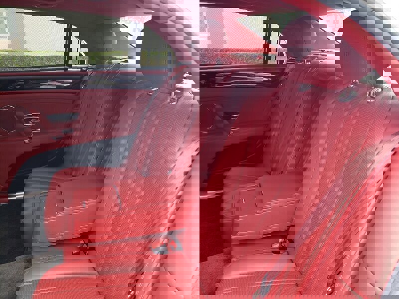 Used 2015 Bentley Flying Spur V8 image 16