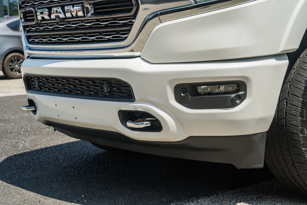 Used 2022 RAM 1500 Limited AWD/4WD image 16