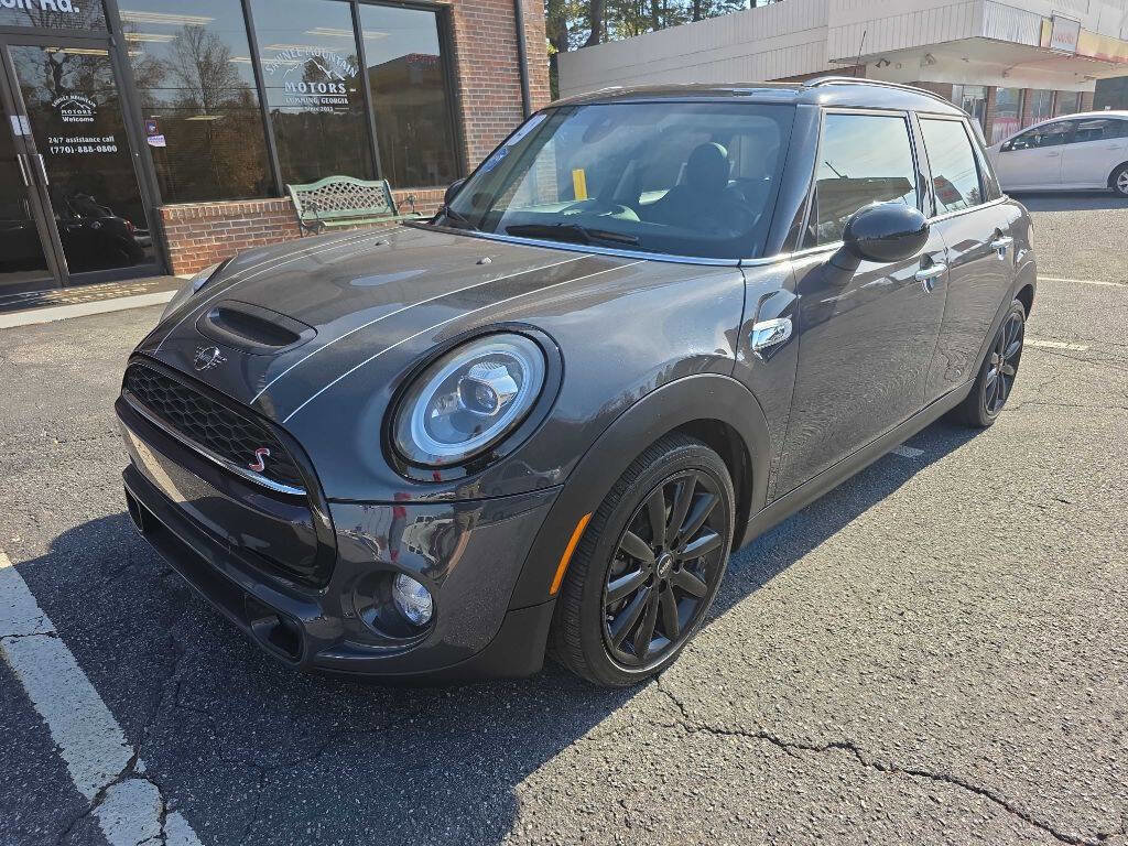 Used 2019 MINI Cooper S image 1