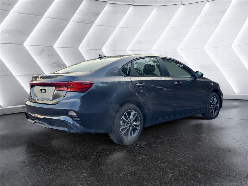 Used 2024 Kia Forte LXS image 5