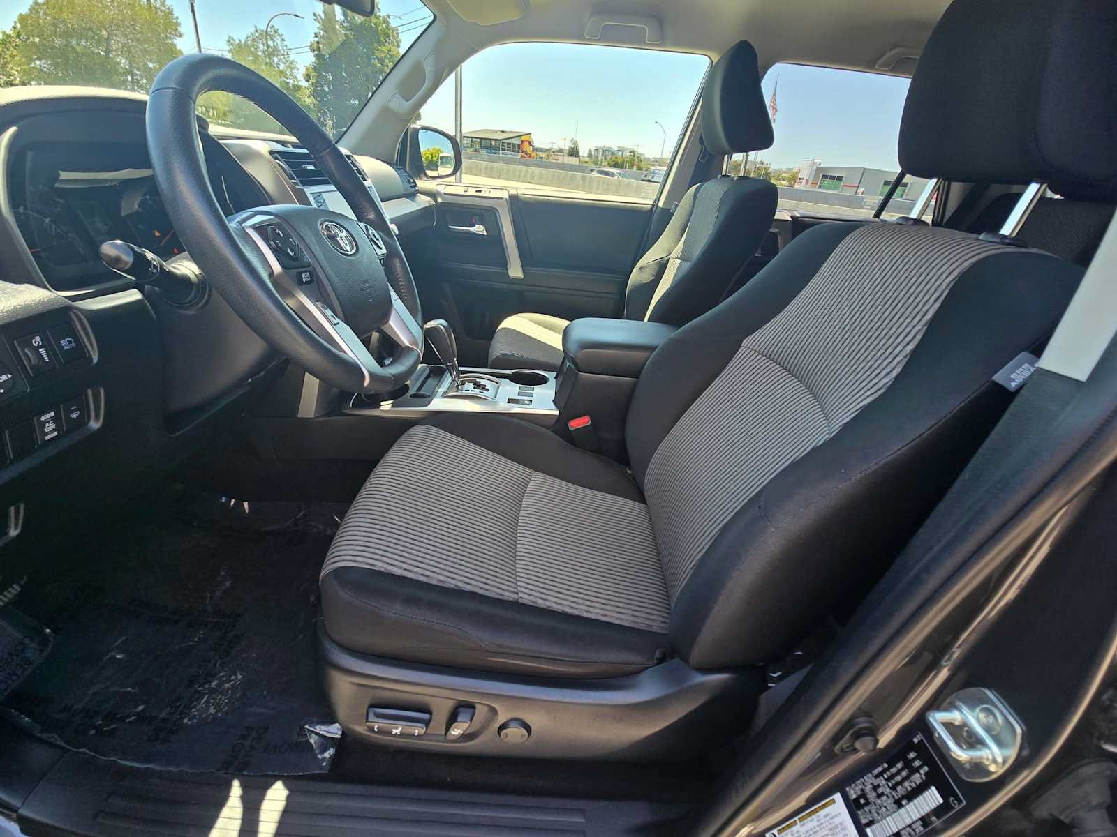 Used 2023 Toyota 4Runner SR5 AWD/4WD image 22