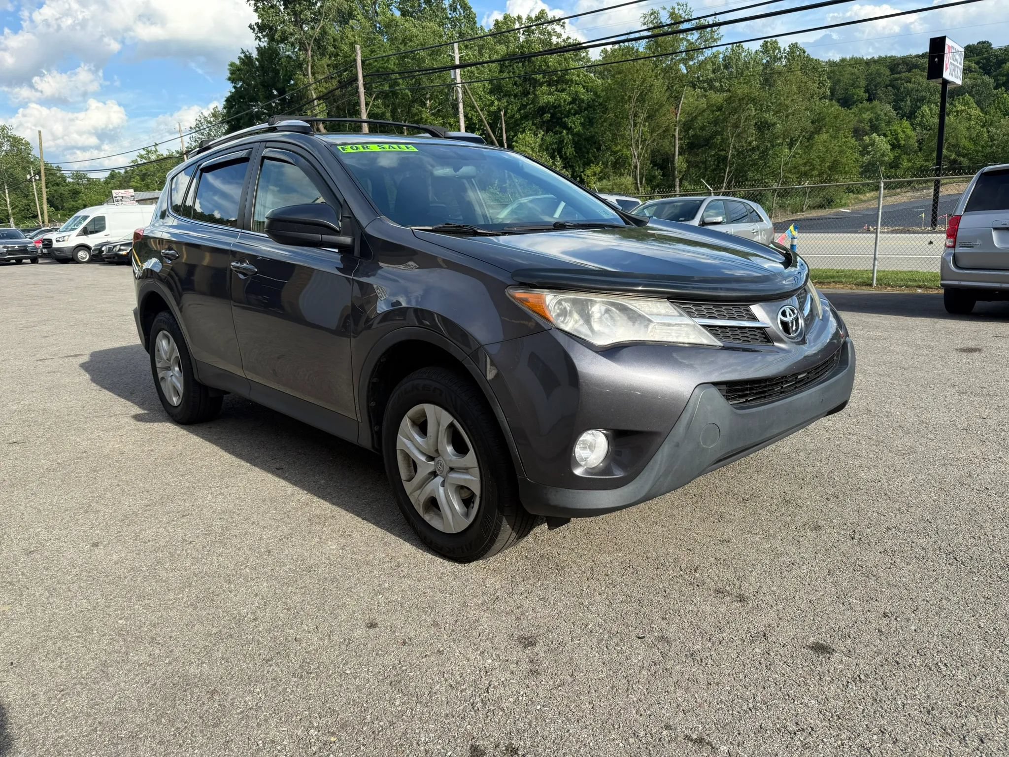 Used 2015 Toyota RAV4 LE AWD/4WD image 3