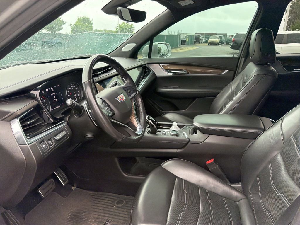 Used 2020 Cadillac XT6 Sport w/ Platinum Package AWD/4WD image 11