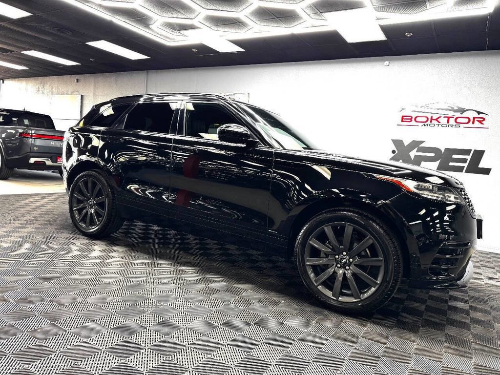 Used 2018 Land Rover Range Rover Velar R-Dynamic HSE image 2