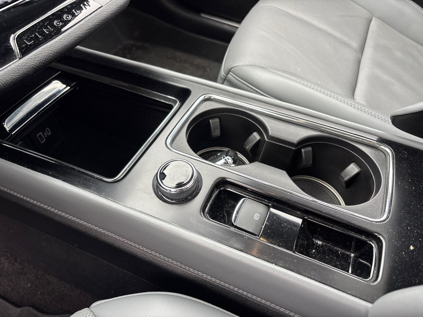 Certified 2022 Lincoln Corsair AWD w/ Premium Package image 23