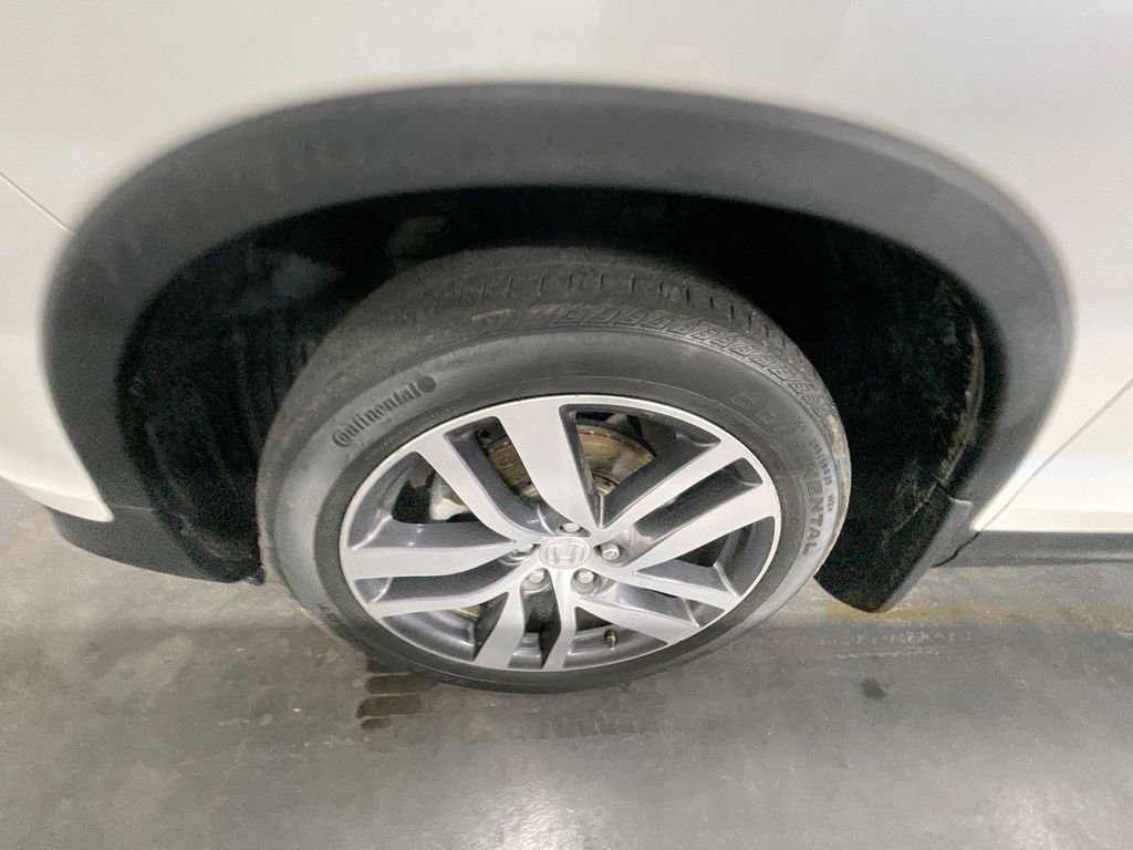 Used 2017 Honda Pilot Touring image 33