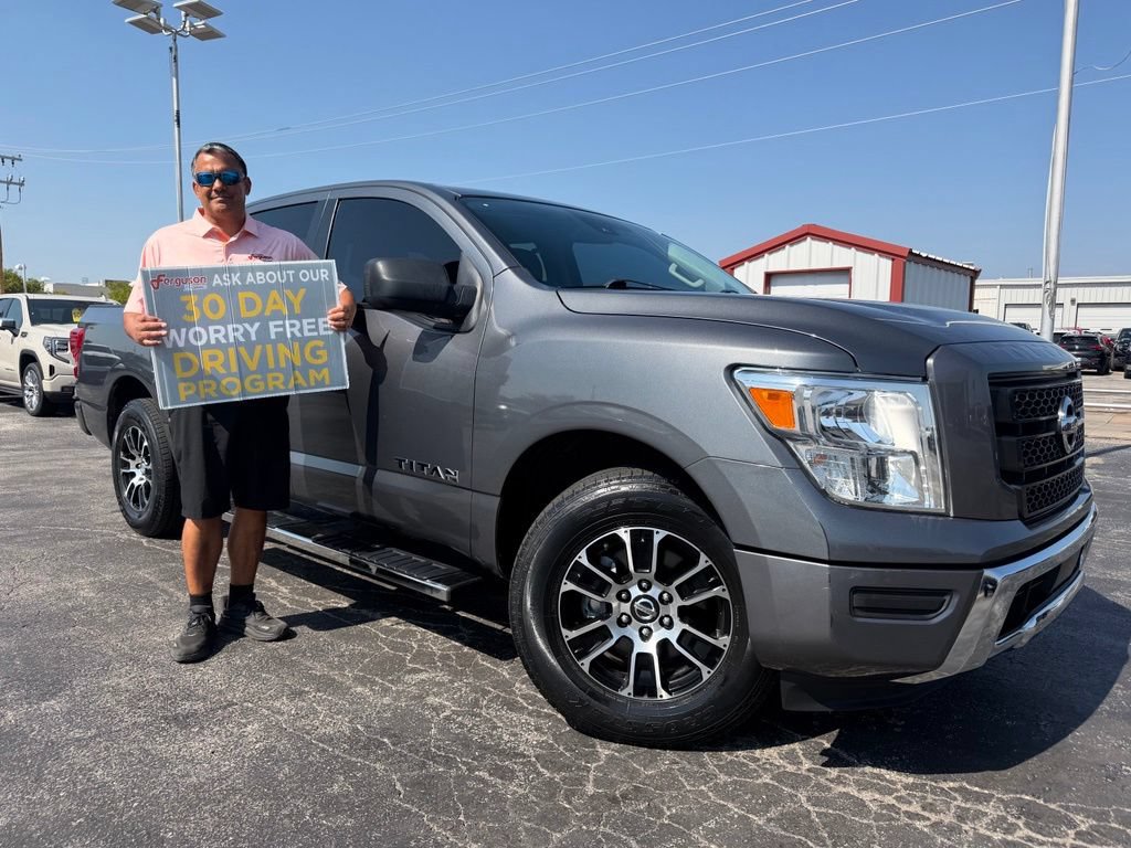 Used 2022 Nissan Titan SV