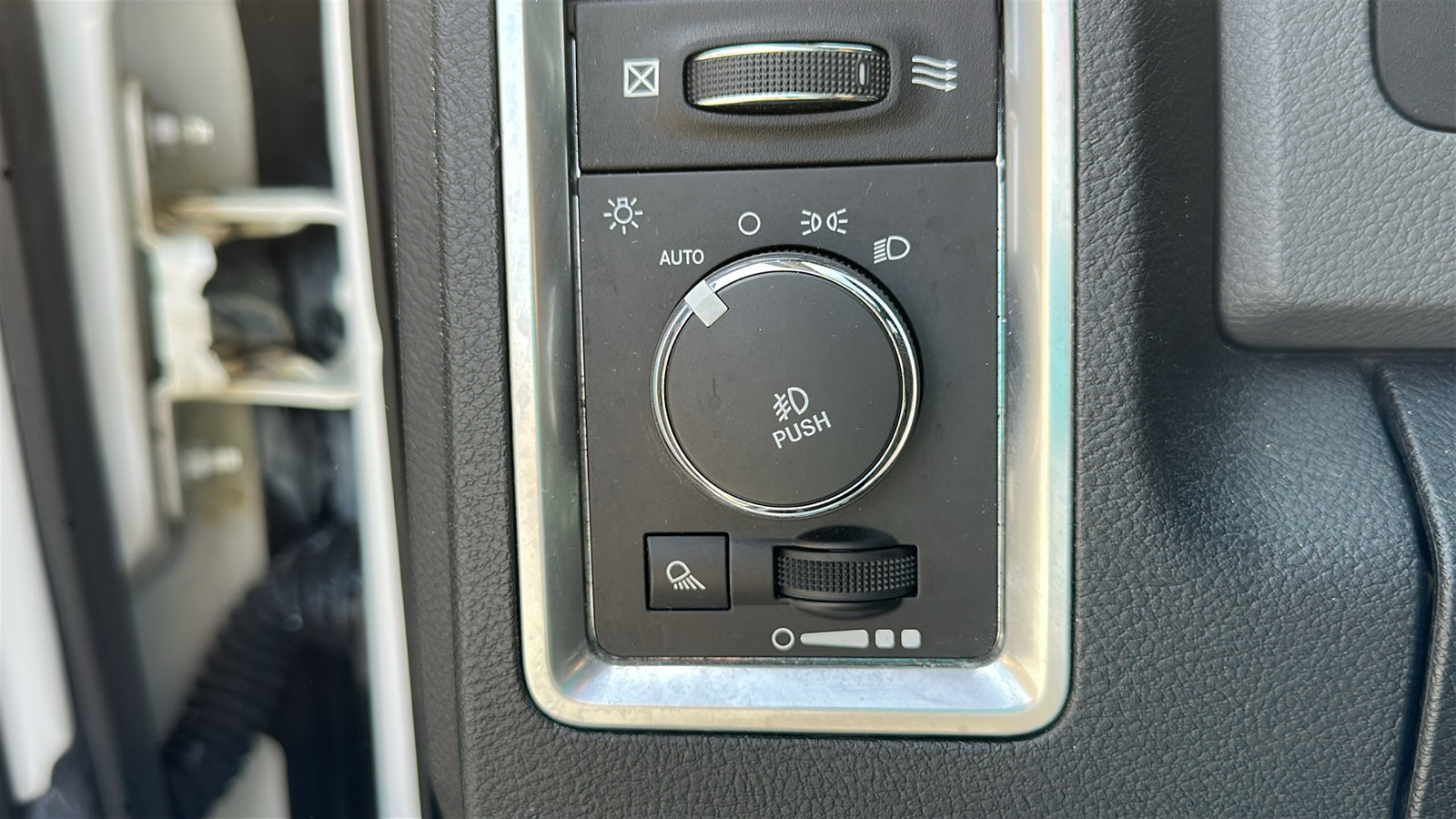 Used 2017 RAM 1500 Big Horn AWD/4WD image 17