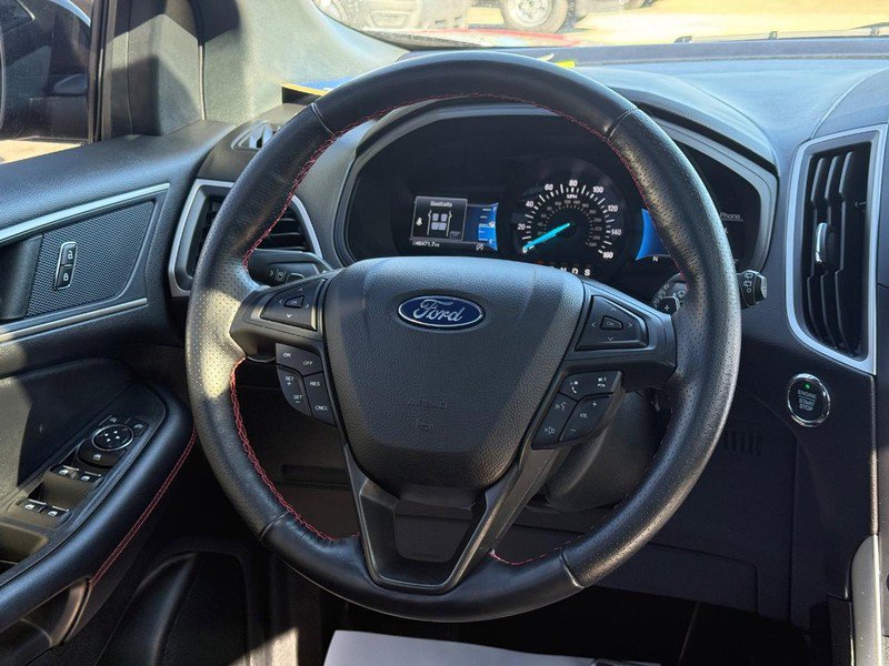 Certified 2022 Ford Edge ST-Line w/ Class II Trailer Tow Package image 18