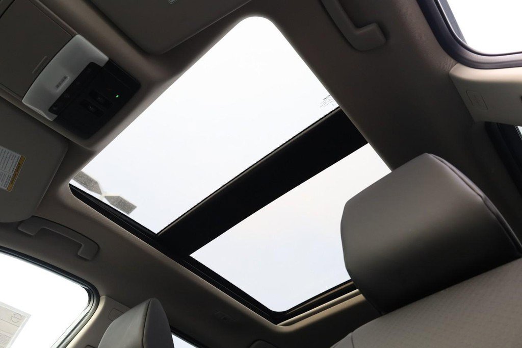 New 2026 Nissan Rogue SV image 8