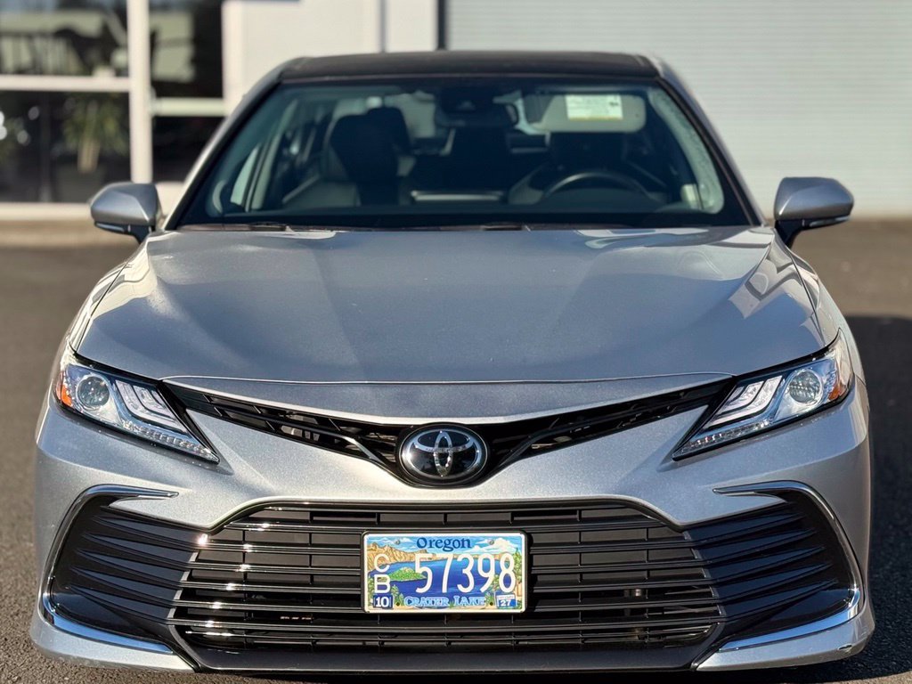 Used 2024 Toyota Camry XLE w/ Navigation Package AWD/4WD image 8