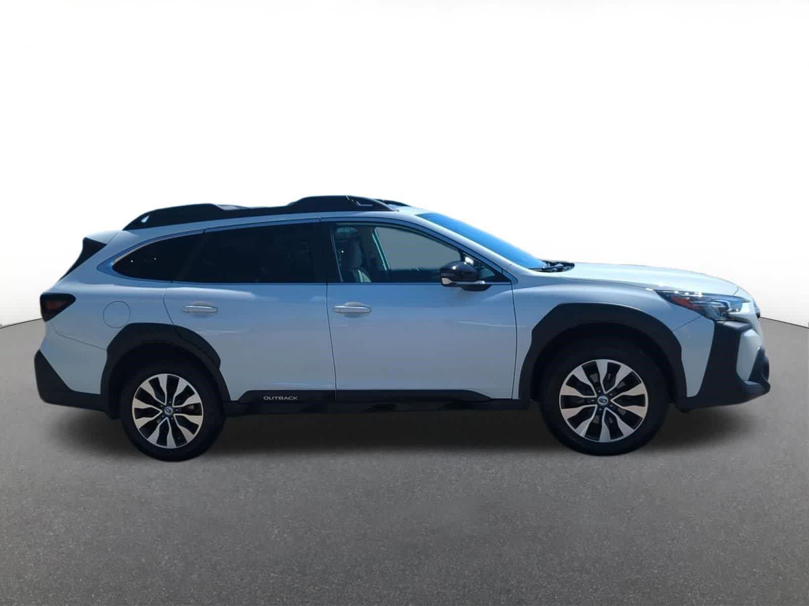 Used 2023 Subaru Outback Limited AWD/4WD image 7