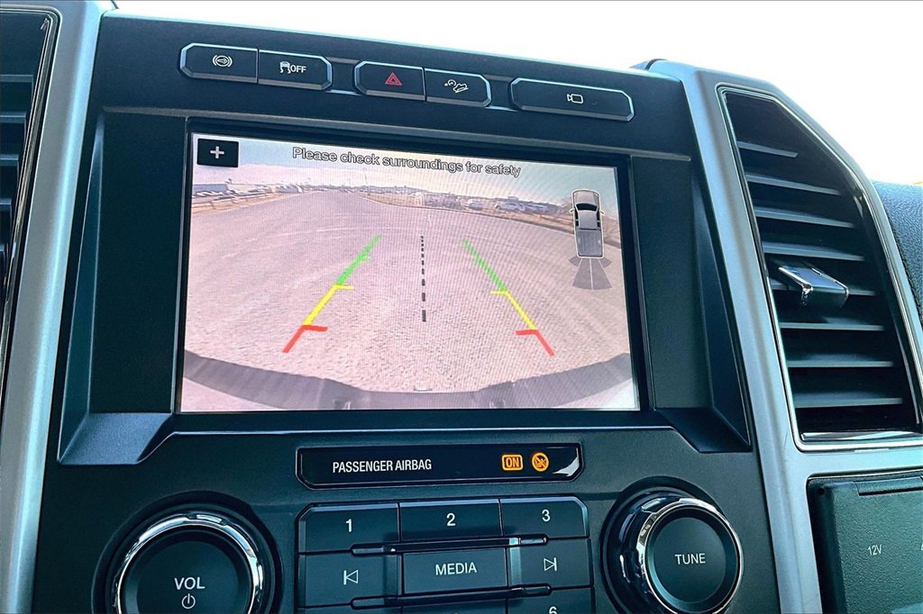 Used 2019 Ford F250 Lariat image 19