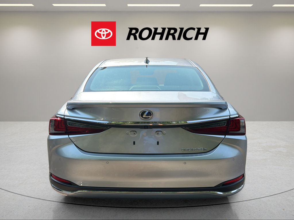Used 2024 Lexus ES 300h w/ Premium Package FWD image 10