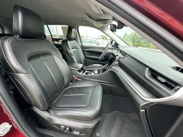 Used 2023 Jeep Grand Cherokee Limited AWD/4WD image 22