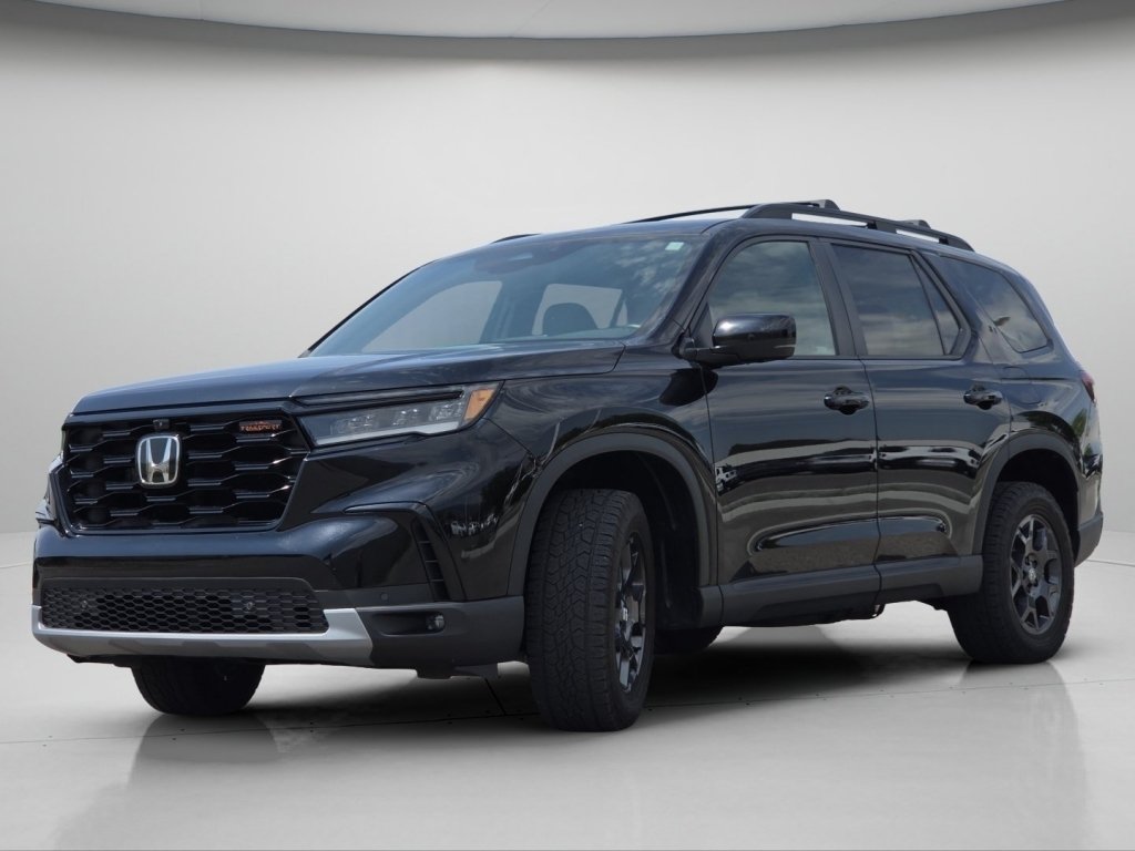 Certified 2025 Honda Pilot TrailSport image 22