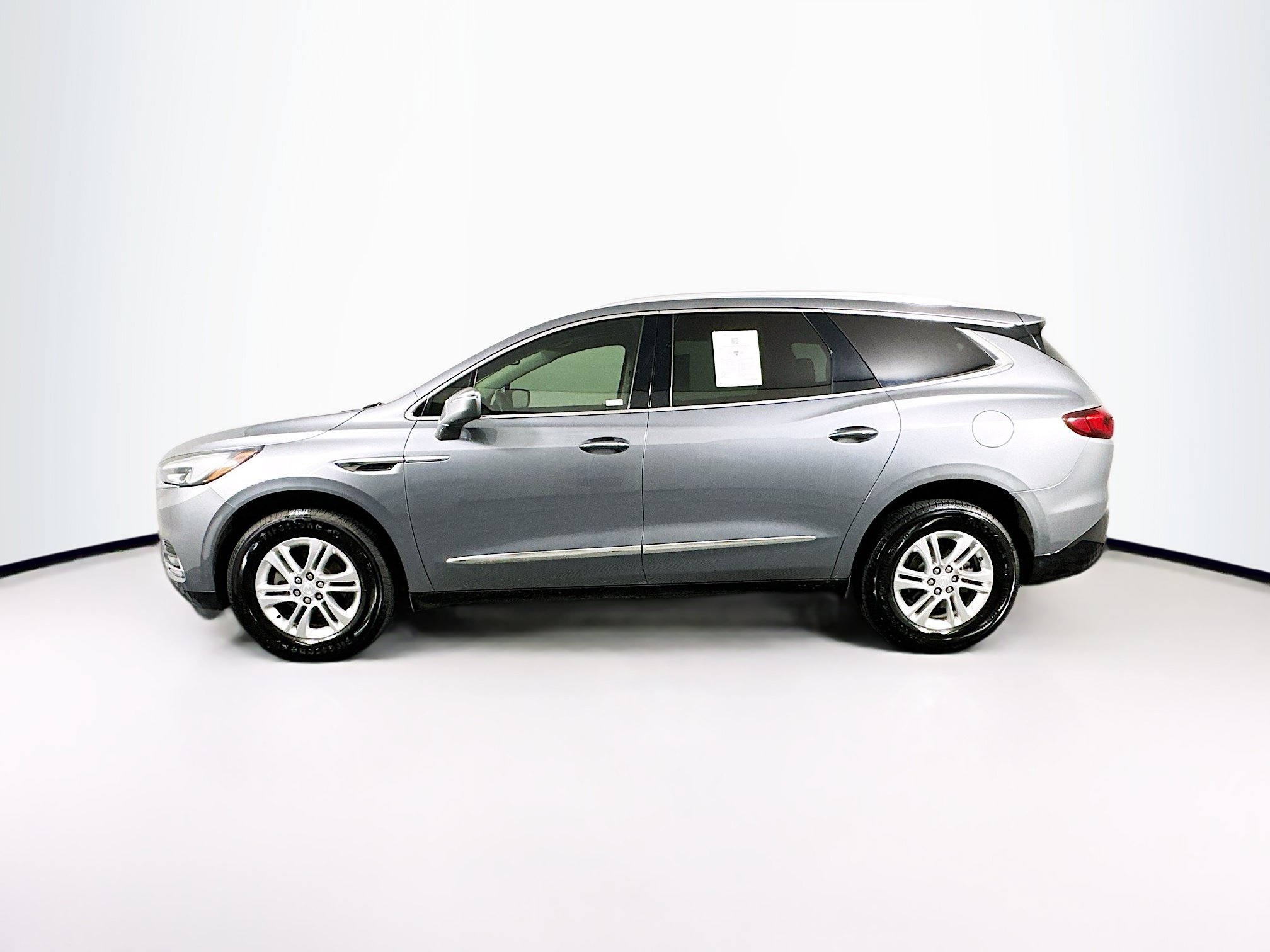Used 2020 Buick Enclave Essence w/ Sound and Sites Package FWD image 4