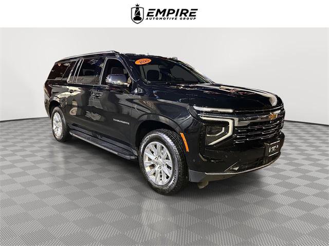 Used 2025 Chevrolet Suburban Premier image 1