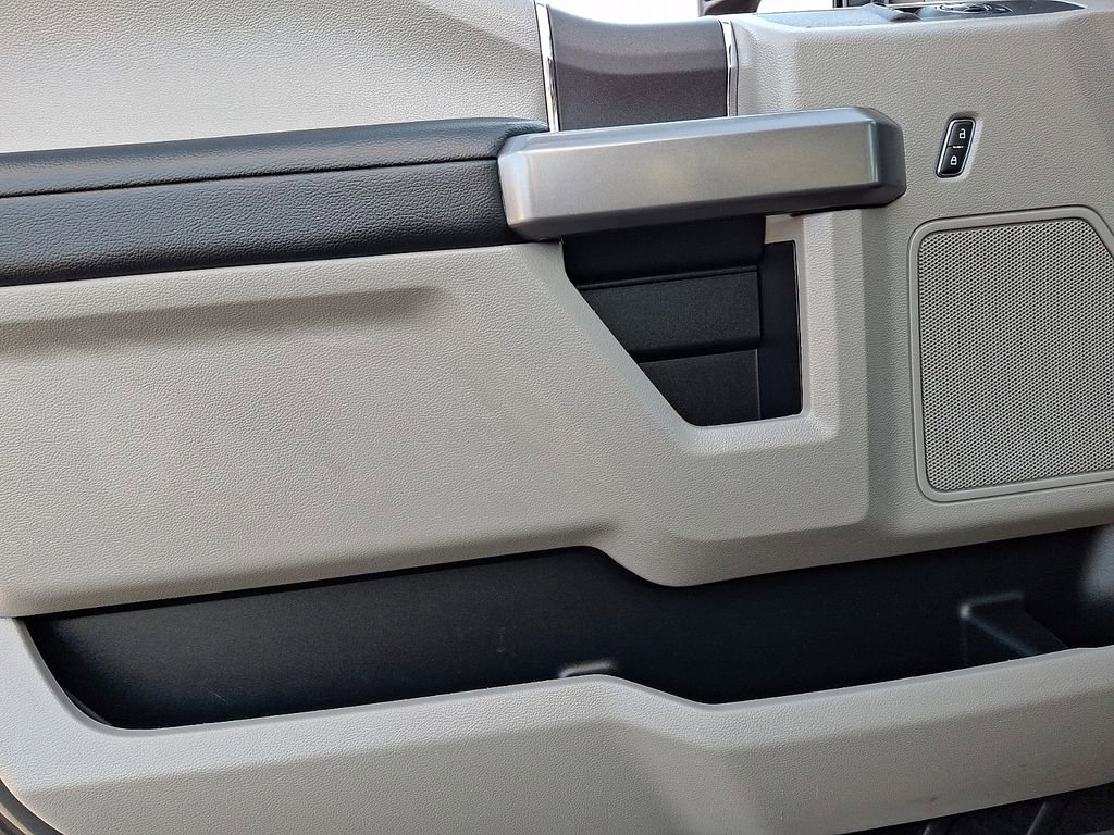 Certified 2020 Ford F250 XLT w/ XLT Value Package image 11