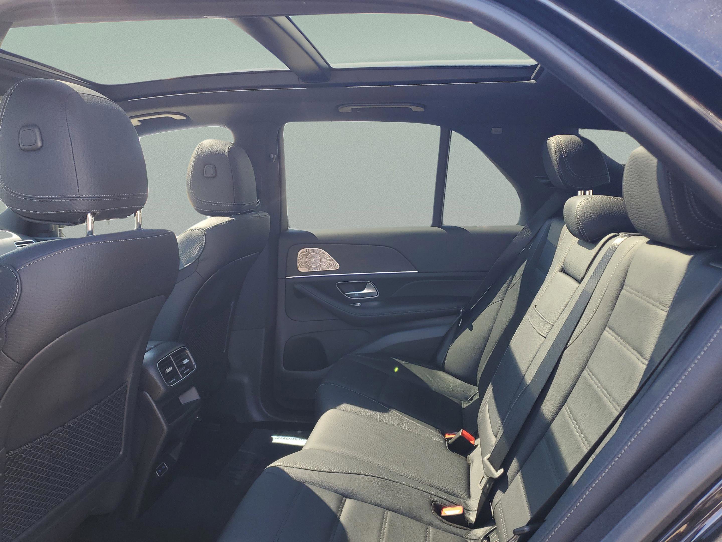 Certified 2025 Mercedes-Benz GLE 580 4MATIC image 6