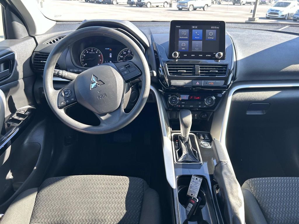 Used 2025 Mitsubishi Eclipse Cross LE AWD/4WD image 16