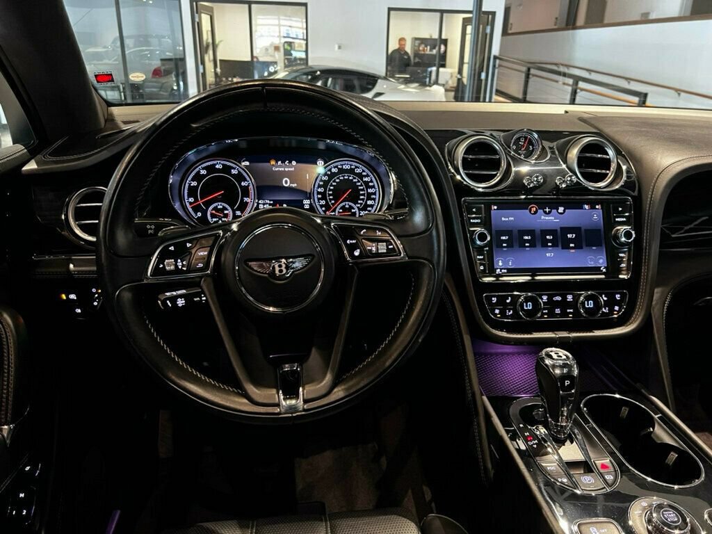 Used 2018 Bentley Bentayga AWD/4WD image 7